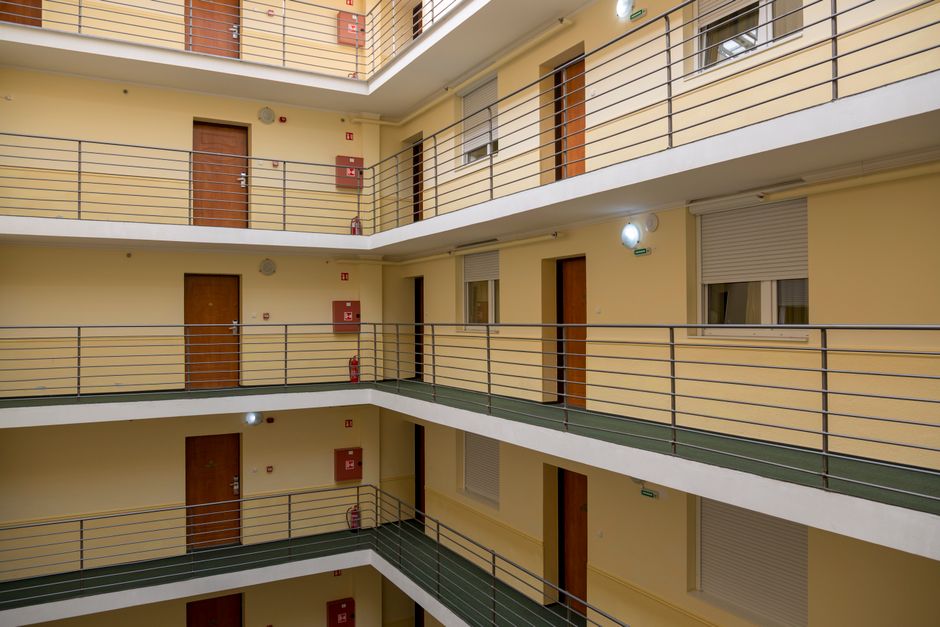 Soglasje upravnika in sosedje: kaj morate urediti pred rušenjem